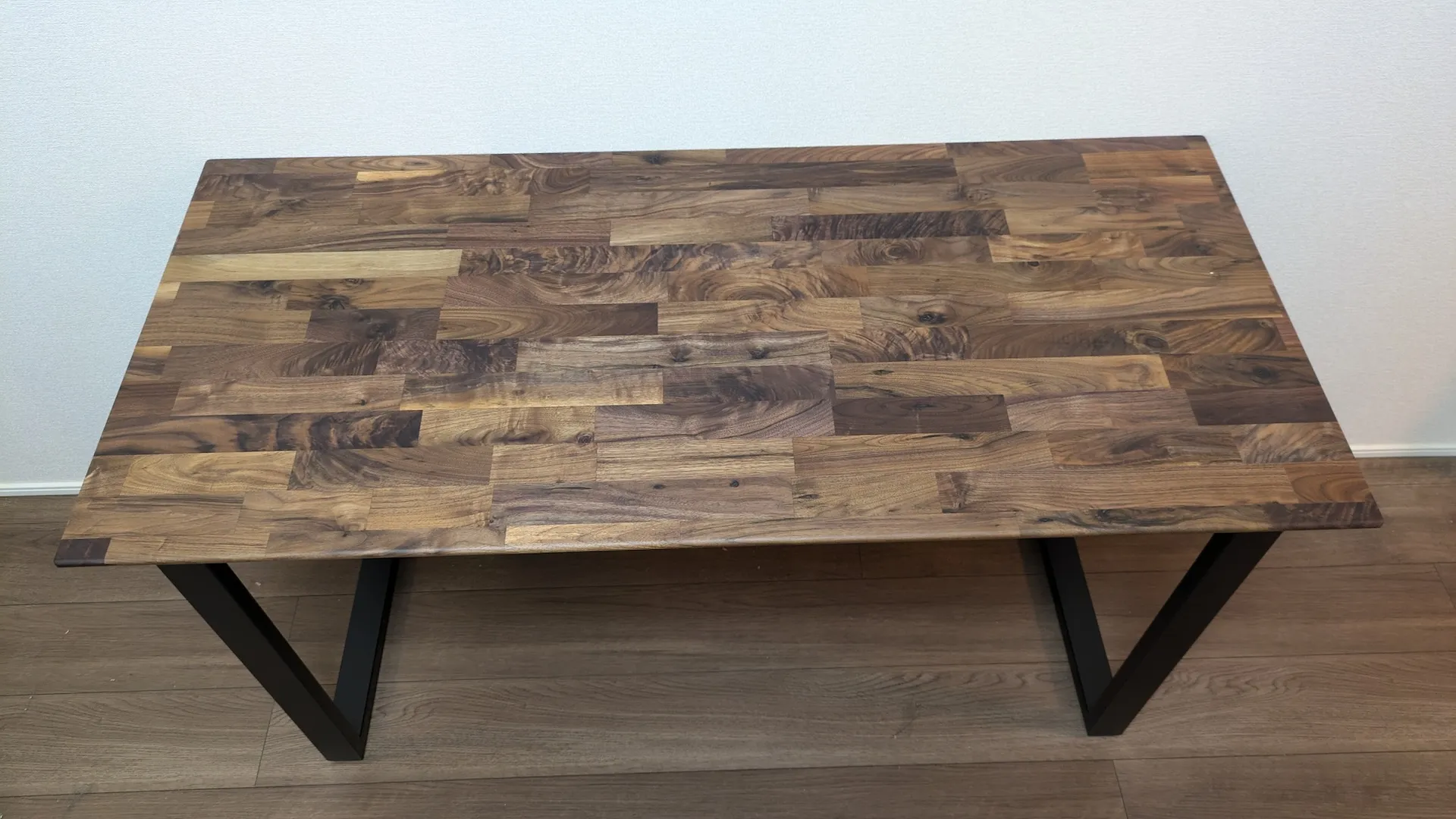 完成したデスク